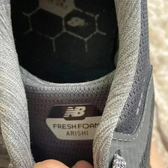 New Balance Fresh Foam Arishi Men 8 Lace-Up Athletic Shoes Casual Sporty Sneaker - Picture 7 of 9